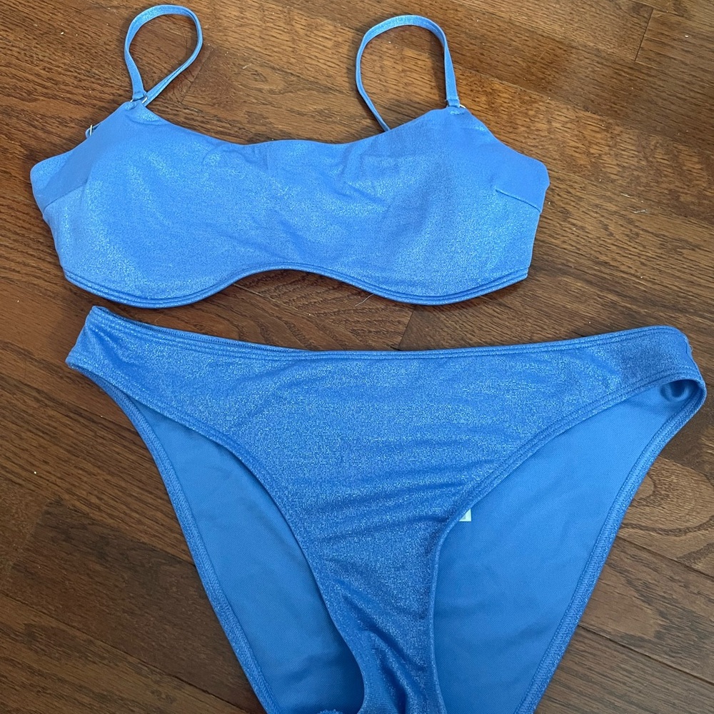 SPARKLY BLUE HOLLISTER BATHING SUIT